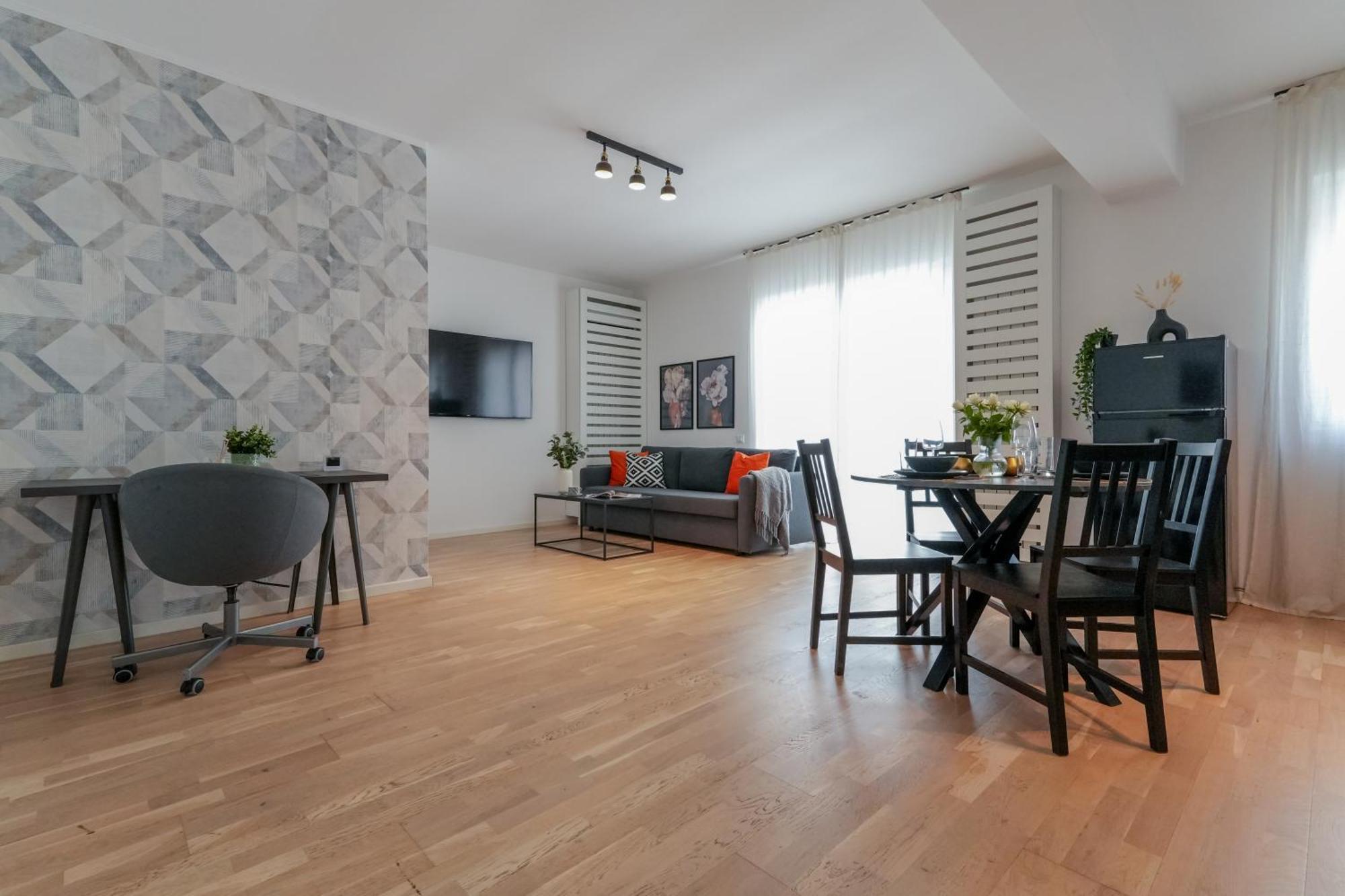 Apartment Maria - Modern With Parking And Workspace Bucharest